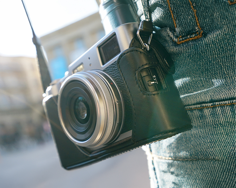 visuel-haut-marche-photo-et-camera-767-mob